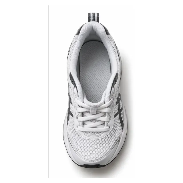 Shoe after smell and odour removal treatment